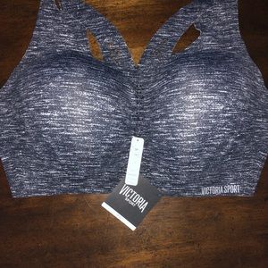 Victoria Secret Sports bra. Size 38DD Angel Max